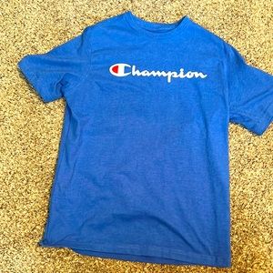 Champion t shirt